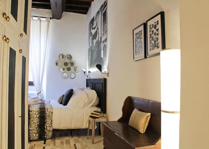 Apartment Sophisticated Decor *