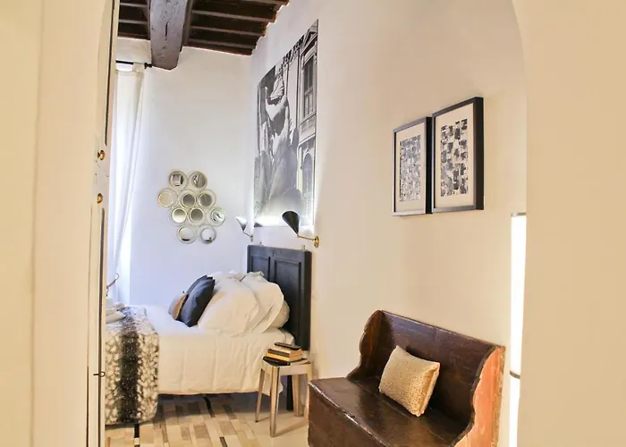 Sophisticated Decor Rom