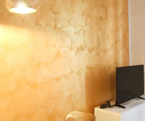 Apartment Sophisticated Decor