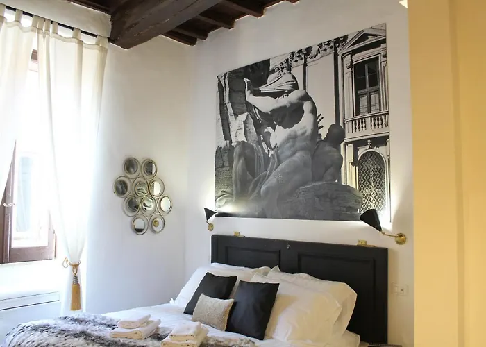 Apartment Sophisticated Decor *
