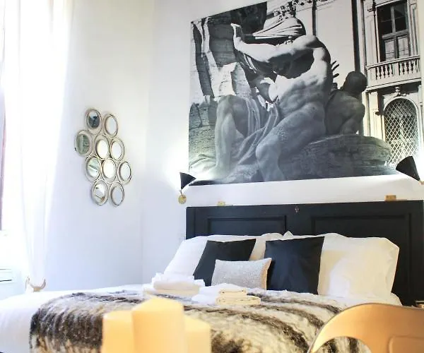 Sophisticated Decor * Rom